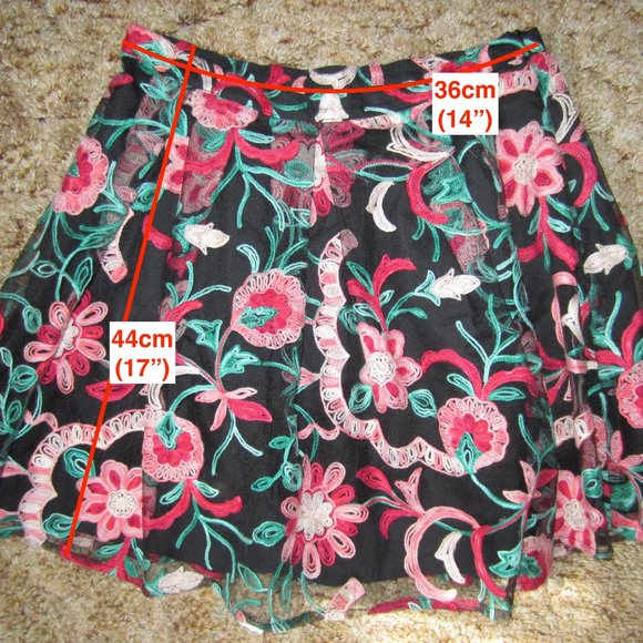 Forever 21 Embroidered Short Skirt - Picture 2 of 6